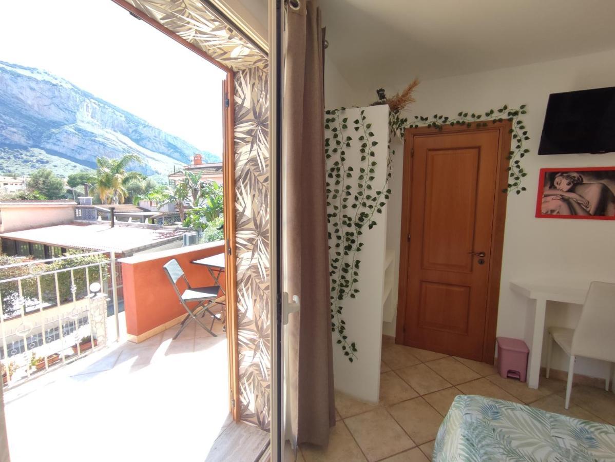 Casa Vacanze Isolotto Isola delle Femmine Exterior foto